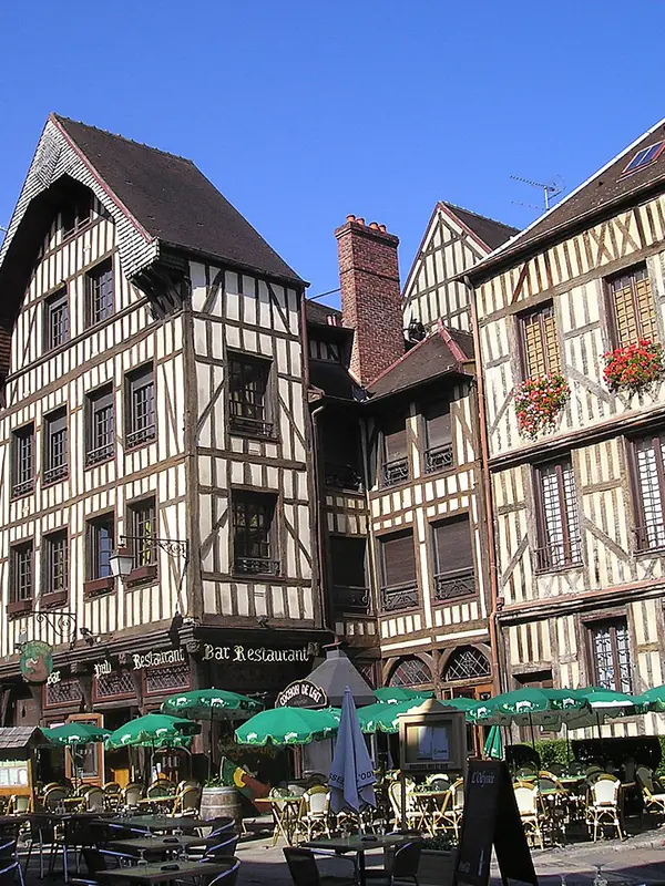 Troyes